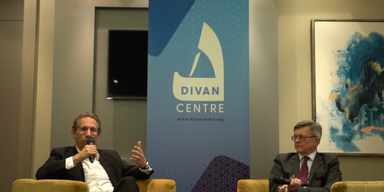 Black Coffee mit Dr. Jörg Kukies