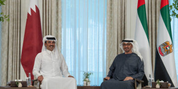 Emir von Katar trifft Präsident der VAE in Abu Dhabi zur Erörterung regionaler Fragen und bilateraler Beziehungen