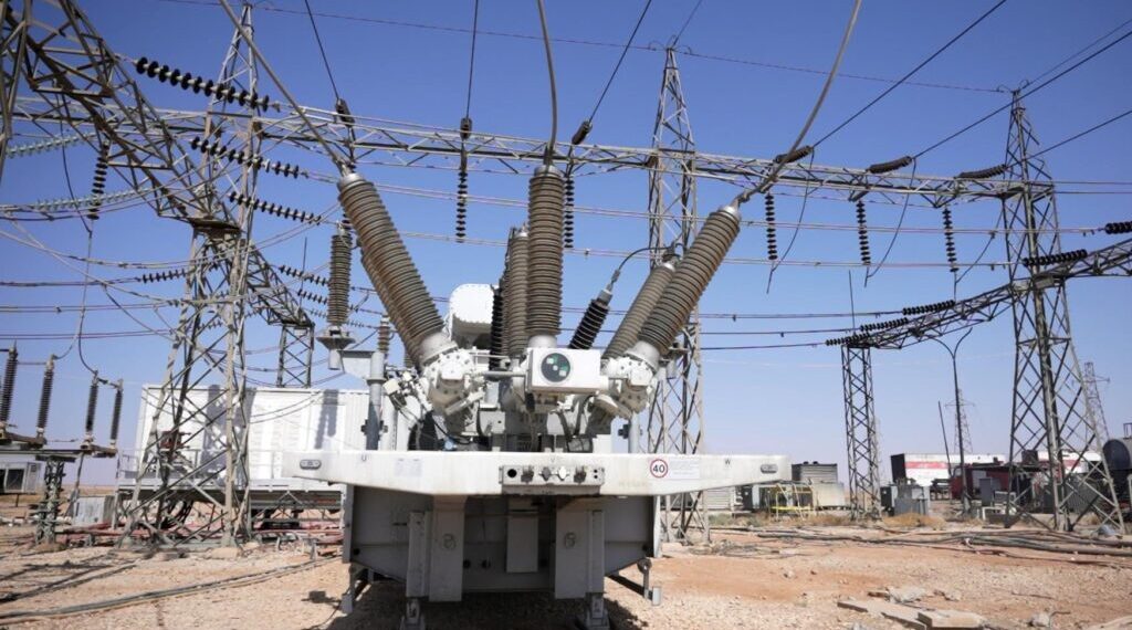 مصر تعتزم تصدير الكهرباء إلى العراق وسوريا ولبنان عبر الأردن بدءاً من 2029