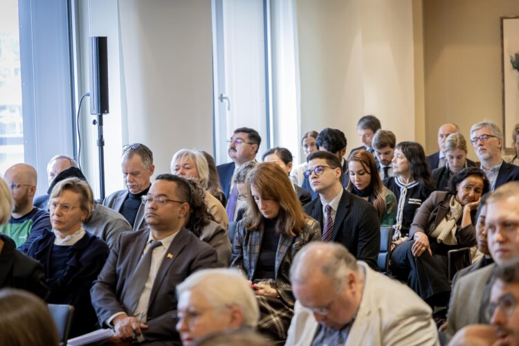 Black Coffee mit Joschka Fischer