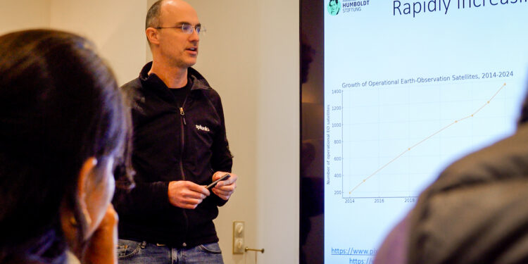 Erster Tag des Symposiums „Cross-Cultural Artificial Intelligence“